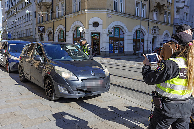 Bič na arogantní řidiče v centru Brna. U náměstí budou semafory s trvalou červenou