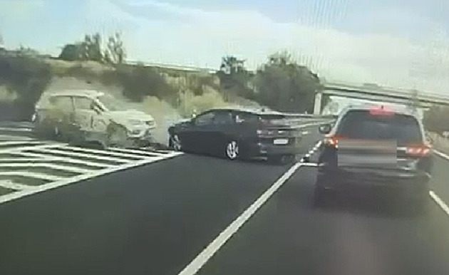 Přehledná křižovatka je místem tragických nehod, poslední střet zachytila kamera