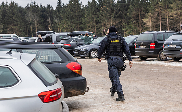 Další zima jako loterie pro řidiče. Parkoviště na Šerlichu se nerozšíří