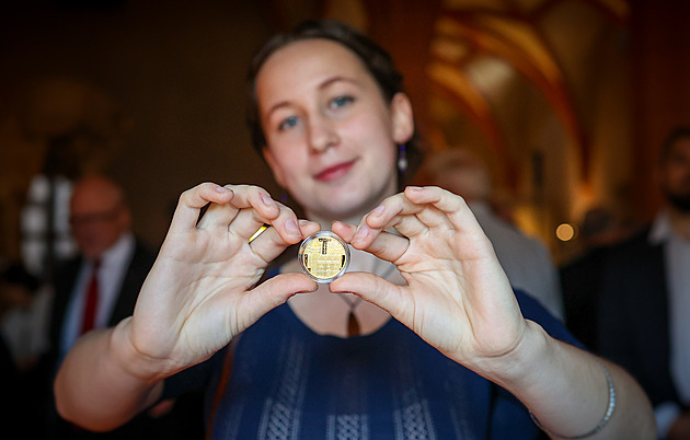 T jako Tábor. Město husitů má zlatou minci s památnými domy v historickém centru