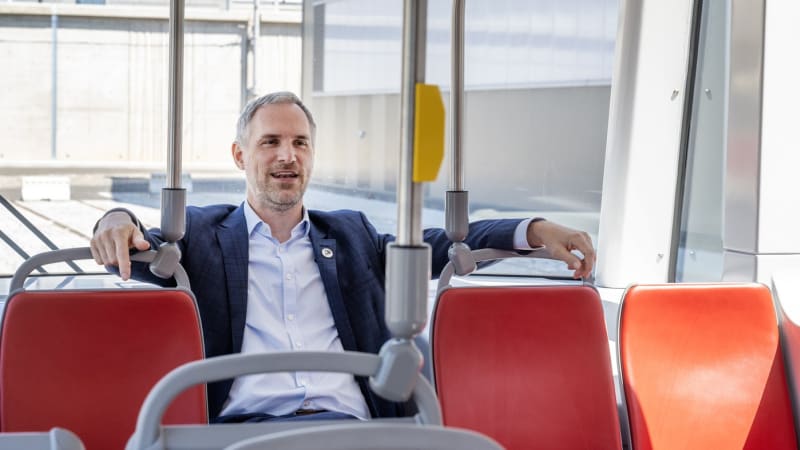 GLOSA: Dopravní horor v Praze a pět důvodů, proč to lidé dávají Hřibovi zaslouženě sežrat