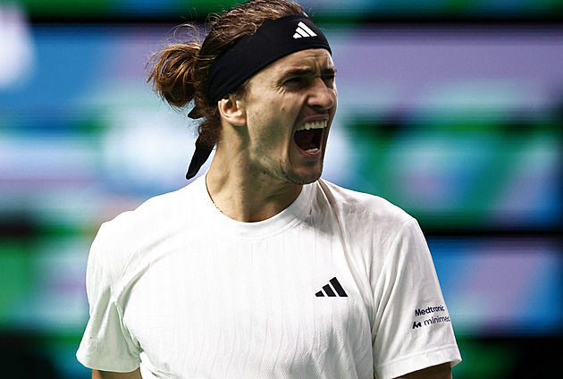 Semifinále Davis Cupu je vyrovnané. Zverev porazil Munara po dvou tiebreacích