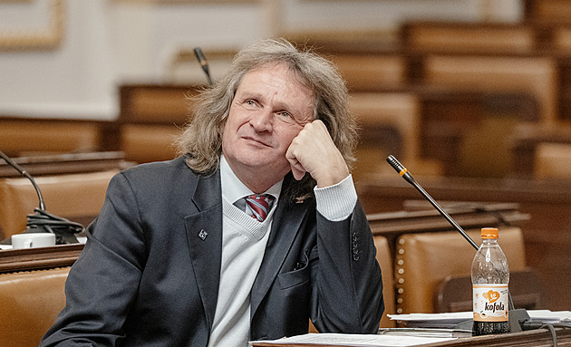 Firma vedená Ševčíkem dostala pokutu 2,5 milionu. Nezaplatíme, vzkázal poslanec