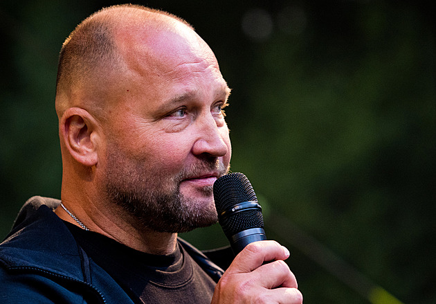 Šlégr: Pracujeme s korporátem. Převod Litvínova bude delší, než jsme čekali