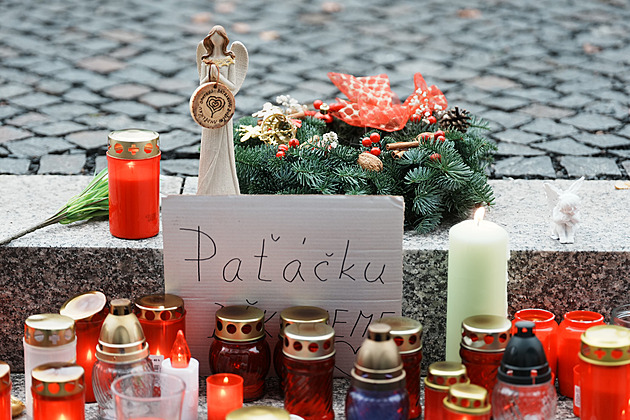 Rádio potvrdilo termín a místo pohřbu Hezuckého. Do síně se nedostanete