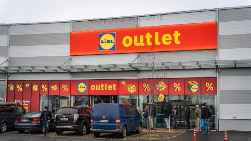Konec Lidl outletu v Olomouci. Obchod s extrémně zlevněným zbožím se stěhuje 