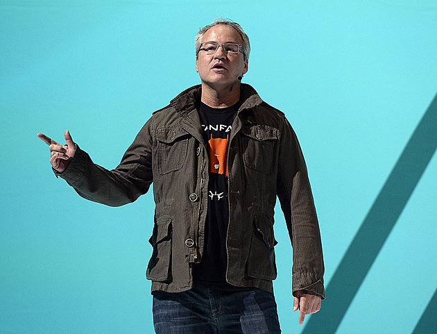 Při autonehodě zemřel Vince Zampella, tvůrce Call of Duty