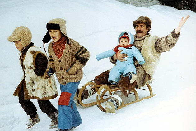 S tebou mě baví svět, Sám doma 2 i nová pohádka: TV program na 25. prosince