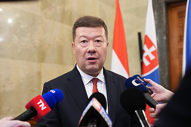 Okamura přijde do Moravcova pořadu, ČT ho pozvala i kvůli hlasování o vydání