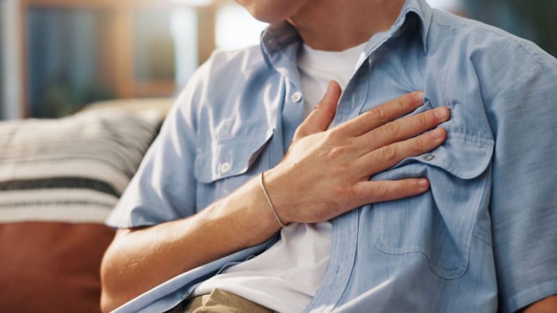 Trápí vás časté pálení žáhy? Může jít o příznak vážné nemoci, smrtnost je u ní až 90 procent