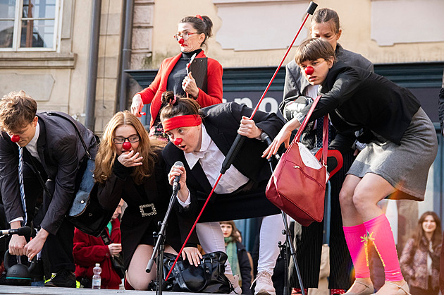 Ministerstvo kulturistiky. Klempířův úřad čeká série protestních happeningů umělců