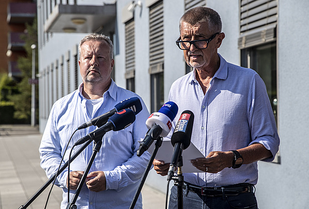 Hejtmani budou poprvé jednat s novou vládou, chtějí mluvit hlavně o penězích