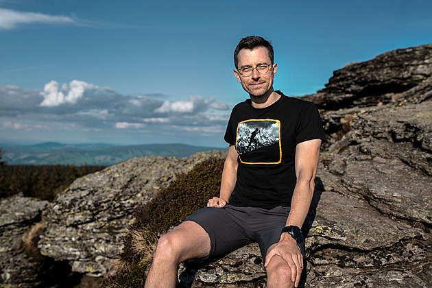 Došli jsme do bodu, kdy už to bylo hlavou proti zdi, líčí horolezec, jak uvázli v Alpách