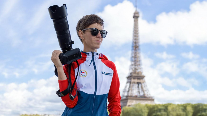 Fotomobil v ruce profesionála. iPhone je moje nejpoužívanější věc, tvrdí olympijská fotografka