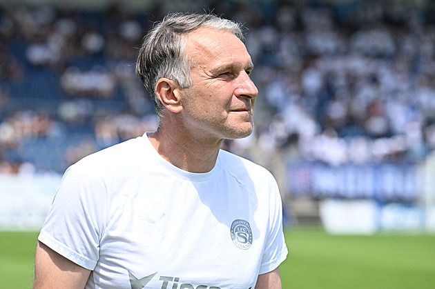Slovácko potvrdilo konec Skuhravého. Může dojít k pikantní rošádě s Baníkem