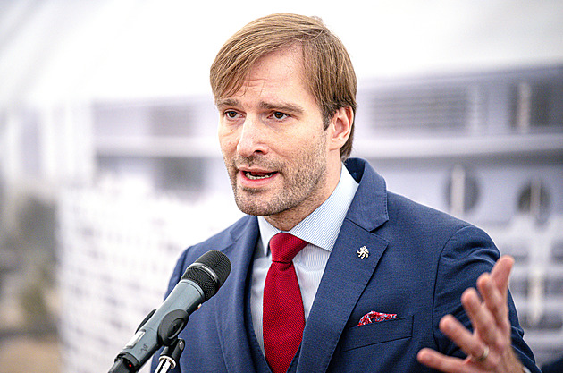 Počty studujících všeobecných sester vzrostly o 40 procent, chválí si Vojtěch